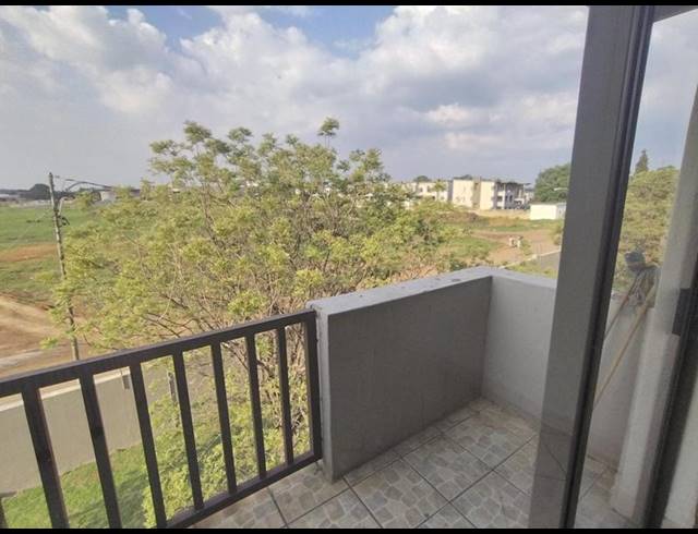 2 BEDROOM APARTMENT FOR SALE IN EVELEIGH